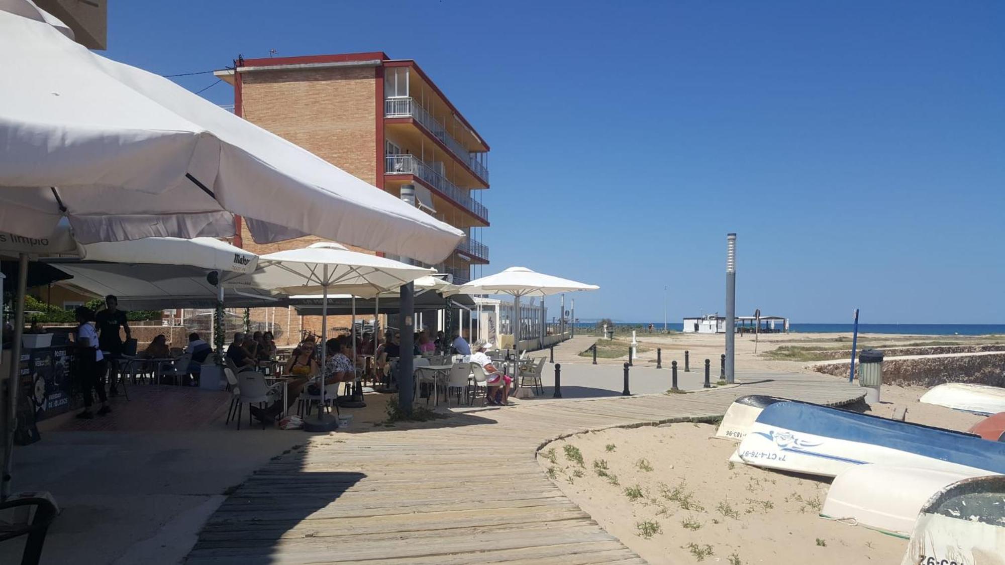 Beachfront Apartment - La Mata Торрев'єха Екстер'єр фото