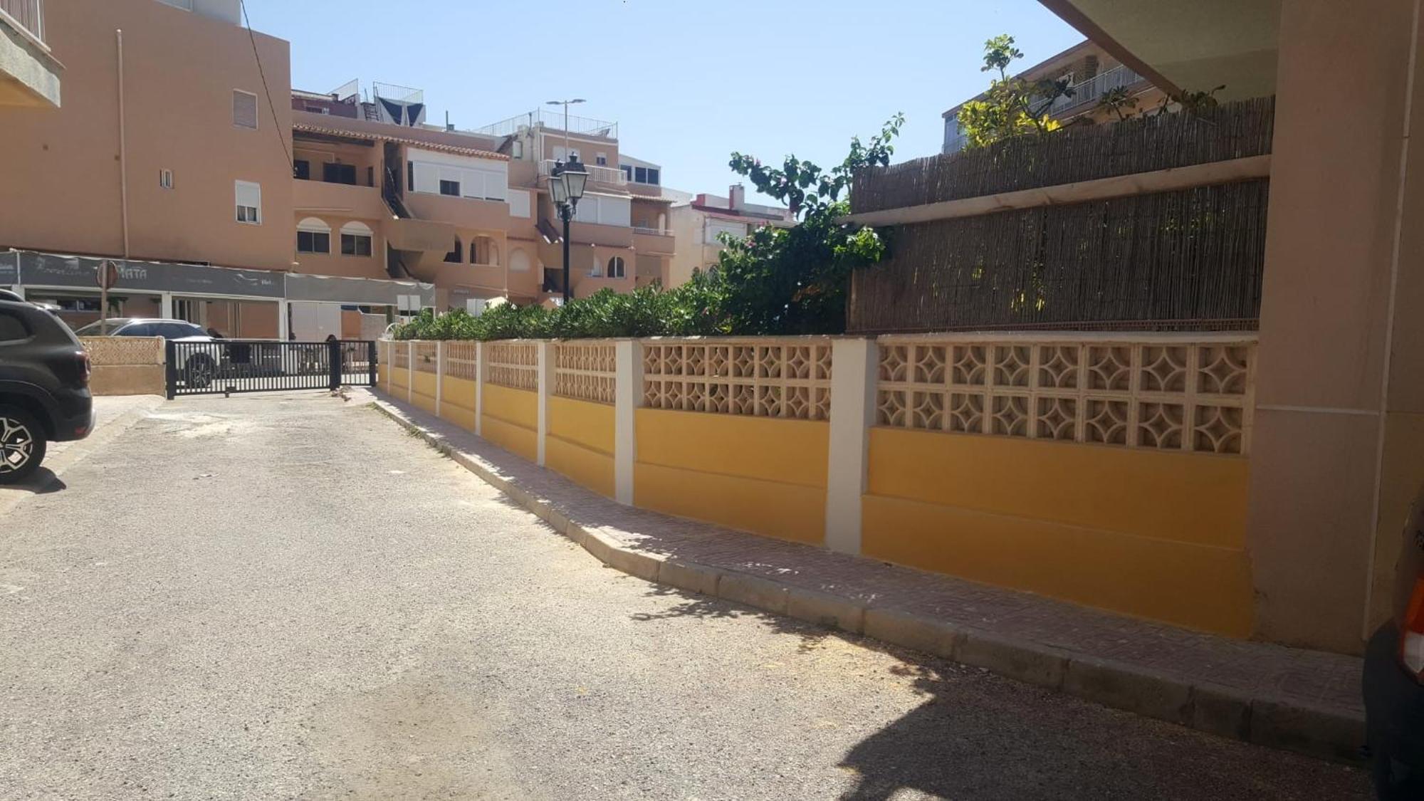 Beachfront Apartment - La Mata Торрев'єха Екстер'єр фото