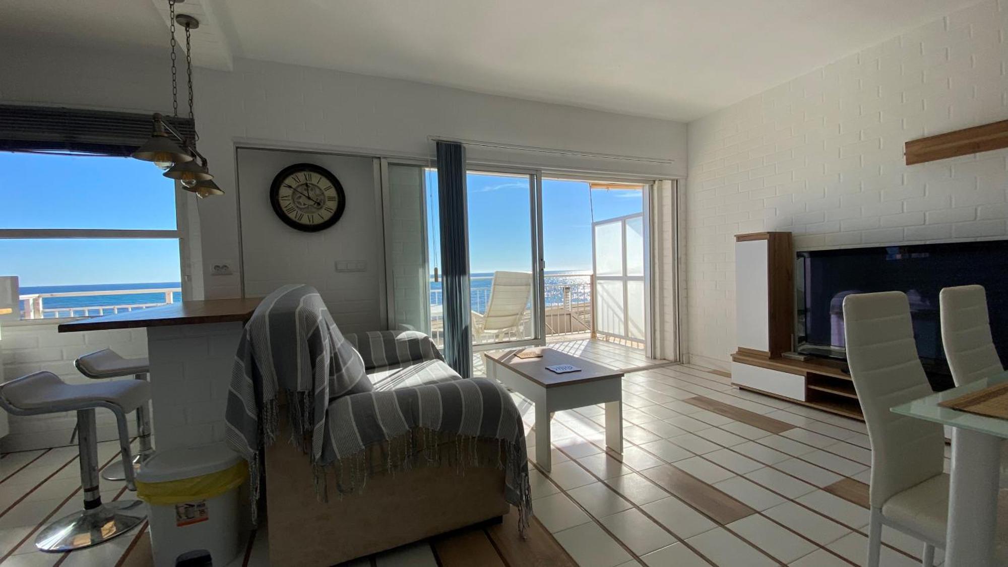 Beachfront Apartment - La Mata Торрев'єха Екстер'єр фото