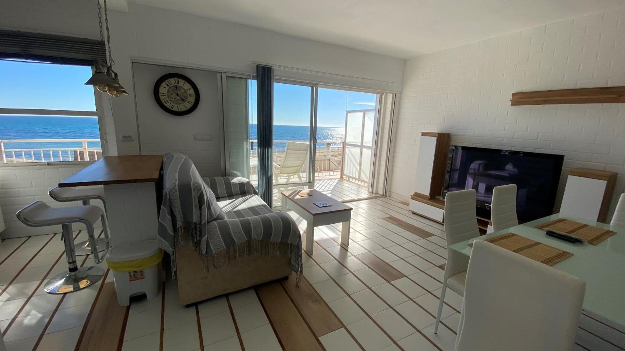 Beachfront Apartment - La Mata Торрев'єха Екстер'єр фото